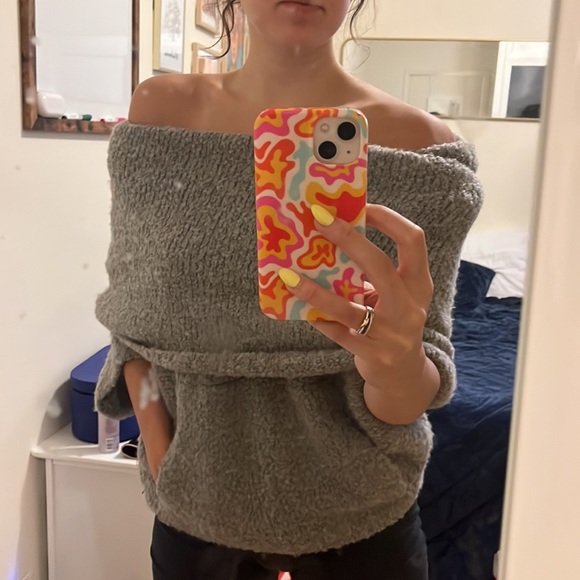 L.L Bean off the shoulder sweater with pocket - Picture 2 of 4